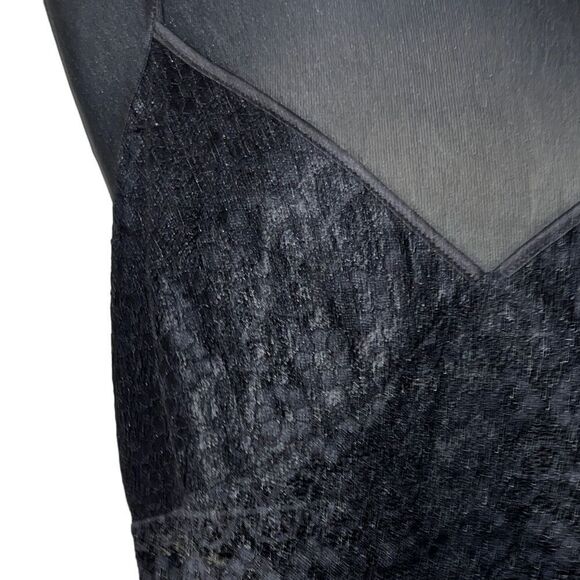 Sexy lace top  - Picture 4 of 9